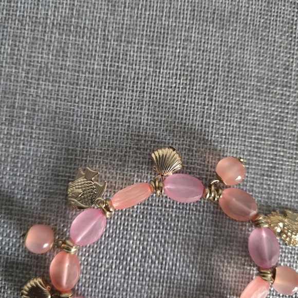 Tropical Pink and Gold Beach Seashell Fish Seahorse Starfish Jewel Bracelet - Picture 4 of 4
